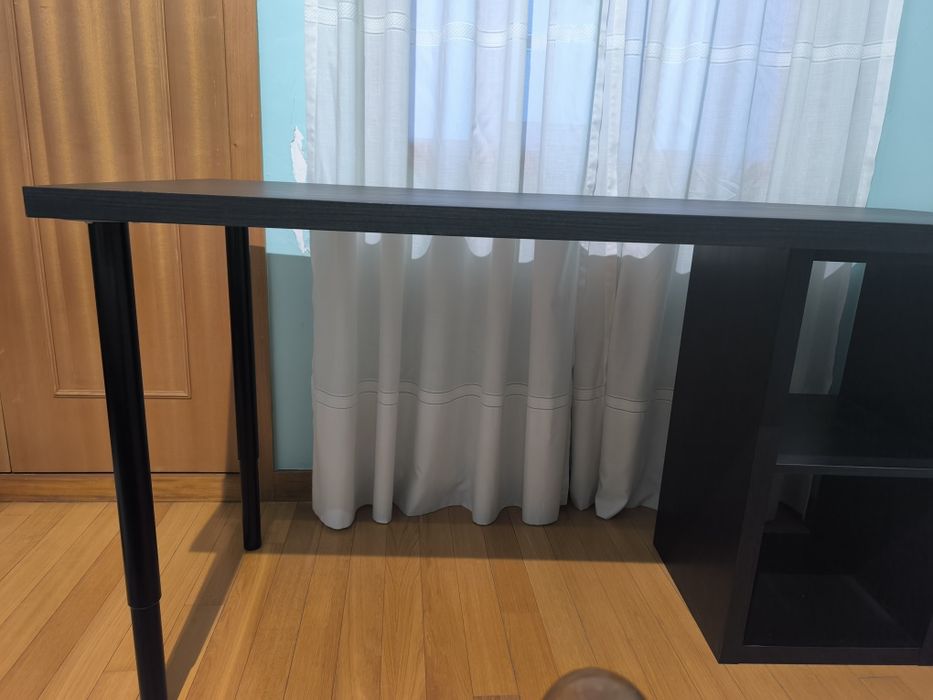 Secretária 140x60