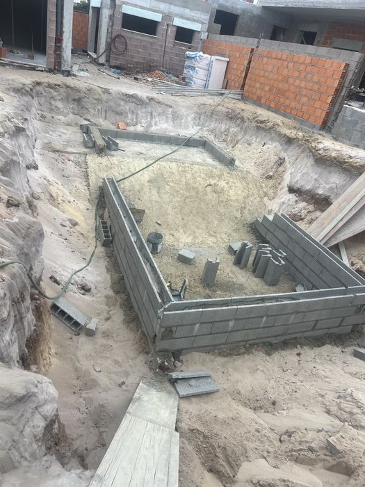 Construçao de piscinas em bloco estrutural