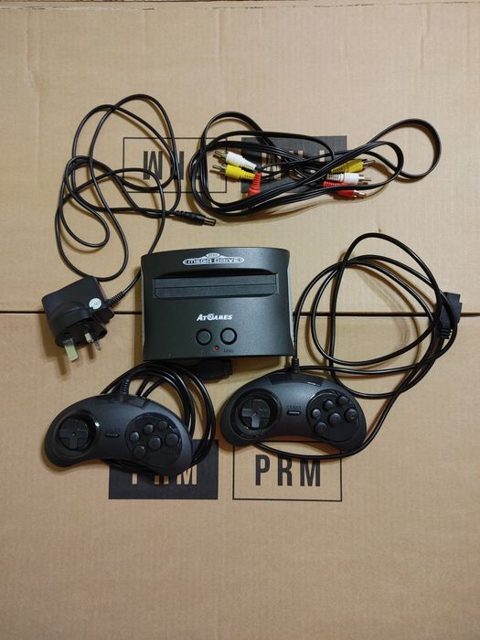 Sega Mega Drive Classic Game Retro Console Sega mega drive 16 bit ORIGINAL лицензионная Сега мега драйв 16 бит с играми и есть слот для картриджей