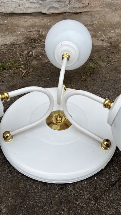 Lampa sufitowa biała