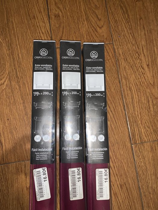 3 Estores de enrolar, cor fuscia e novos