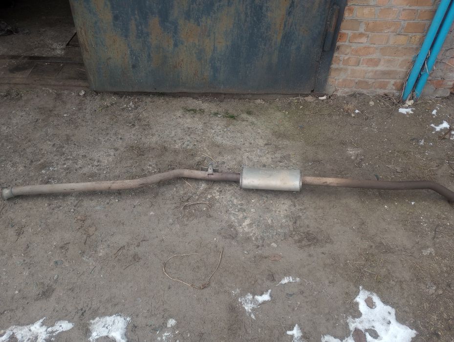 Резонатор Сітроен Берлінго 1.4і  2007р.