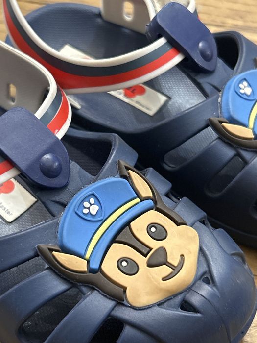 Sandálias Patrulha Pata 24 chinelos grandene