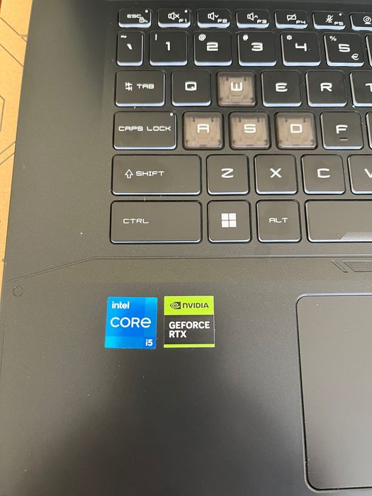 MSI Katana 17.3 I5-12450H/16GB/512 RTX4050 144HZ/TGP-105W