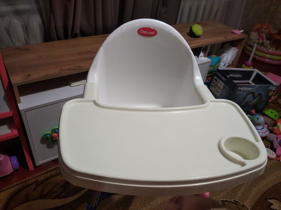 Стільчик для годування