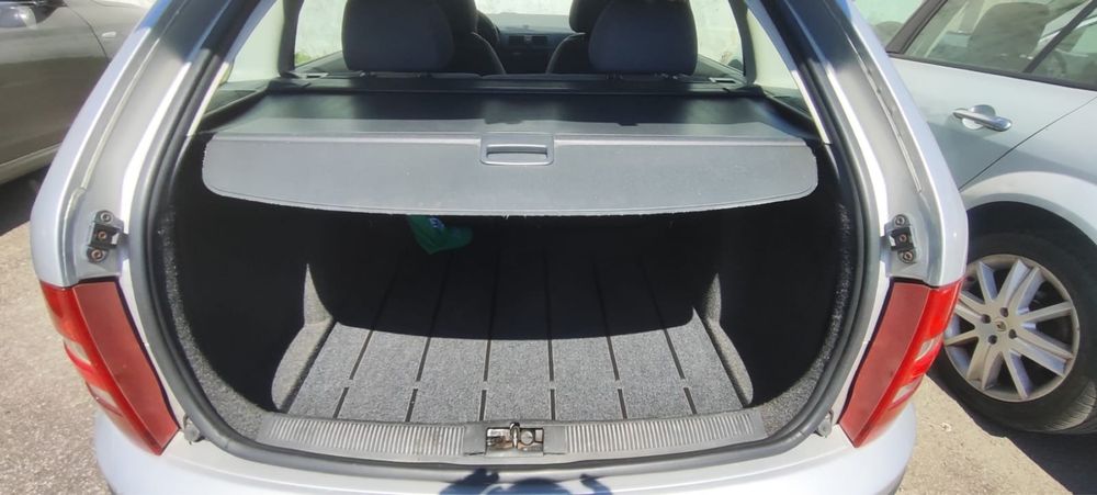 Skoda Fabia 1.4 16V | 178.000 km | Ecrã Android + Câmara | Revisão Feita
