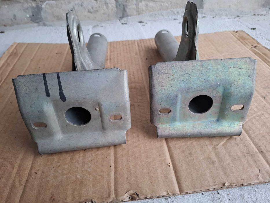 Ваз2104  2105 2107 кронштейн бампера