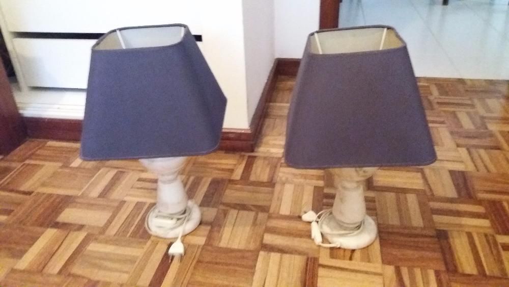 Par de Candeeiros Antigos Mármore 43x24cm