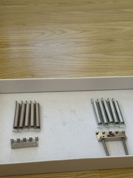 Molas/Springs Originais Fender para Tremolo Stratocaster