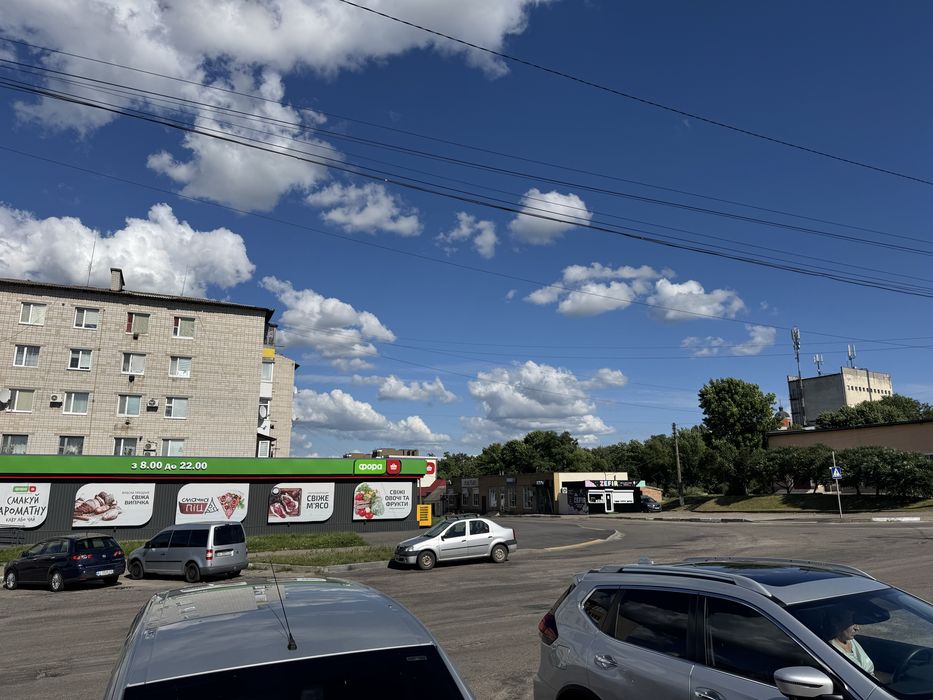 Оренда  м. Миронівка , 20-60 кв.м. комерційне приміщення , центр .