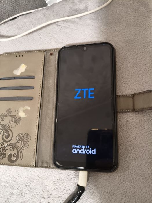 Продам Телефон ZTE A7