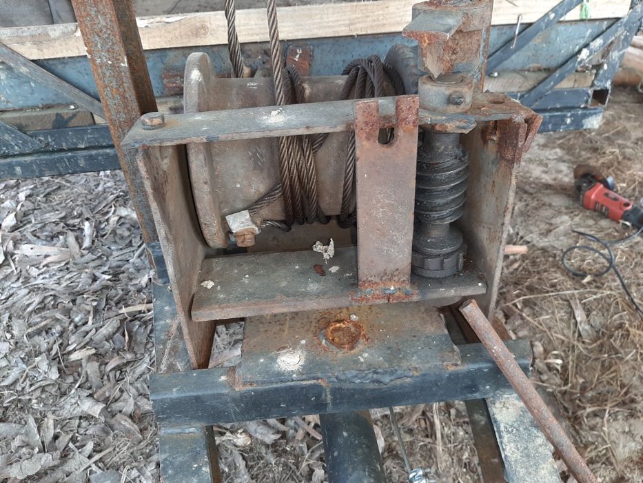 Лєбідка ручна   на 20 тог