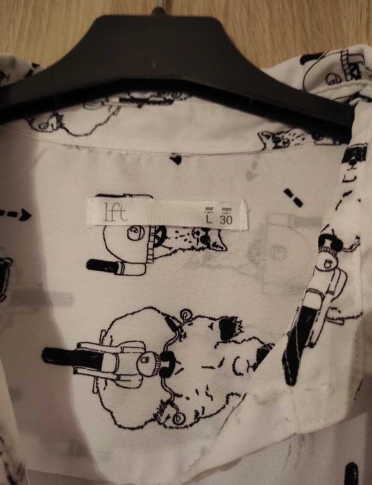 Blusa branca com gatinhos Lefties L