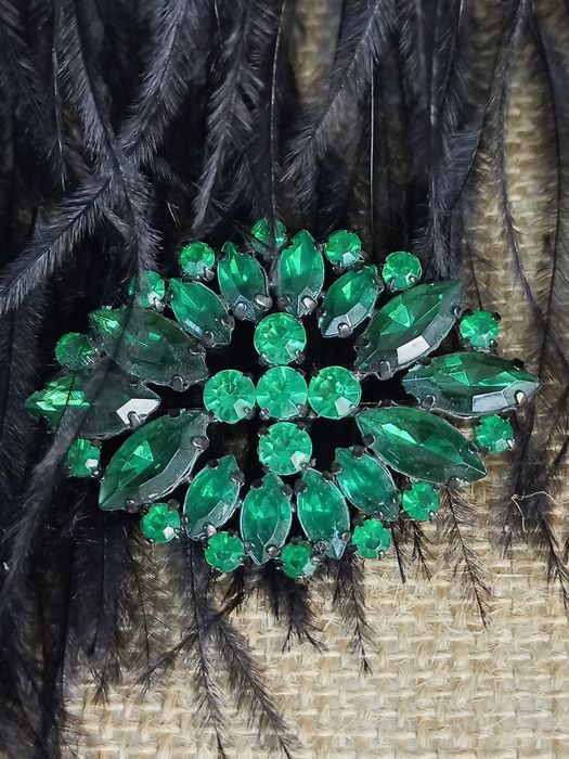 Броші вінтажні та сучасні.і.