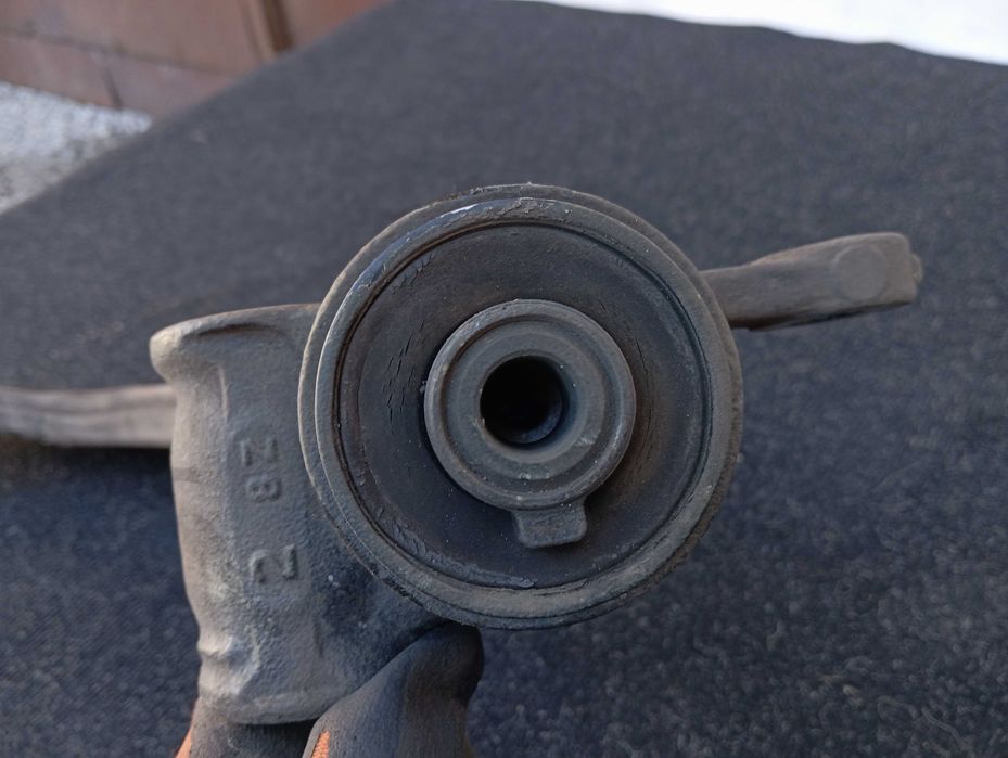 mazda cx5 kf   ричаг  Важіль  рычаг,кулак,цапфа,Оригінал в наявності