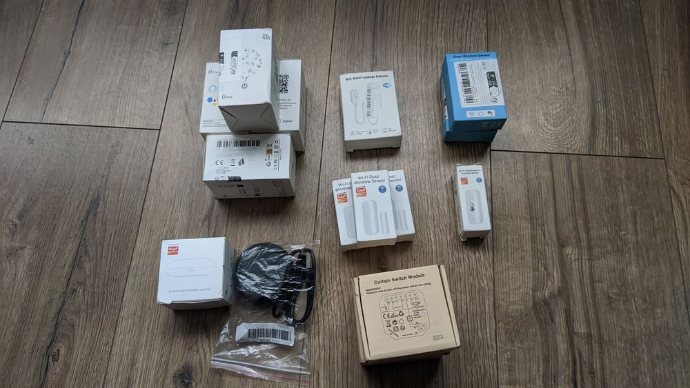 Датчики і пристрої розумного дому Wifi . Розетки лампочки  охорона