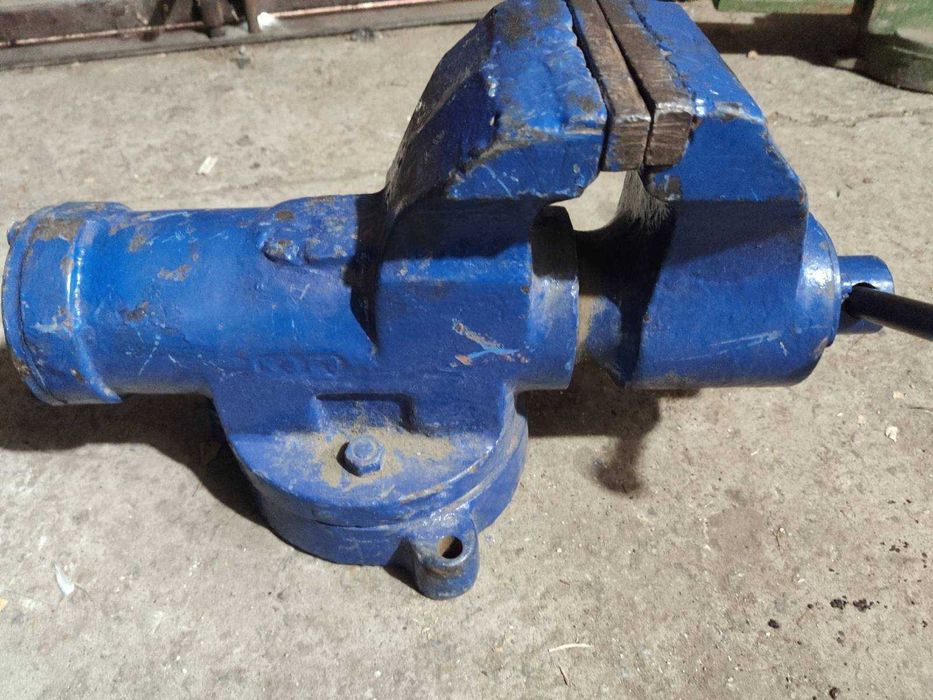 станочние тиски  250