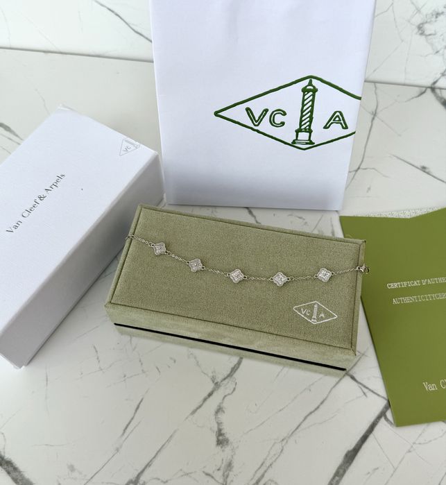 Браслет Van Cleef & Arpels  розмір регулюється, посріблення 925 проби,з камінцями, конюшина, клевер ван клиф, цепочка, серебро, ланцюжок