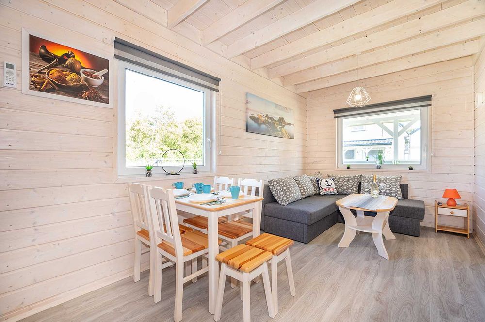 Domki z Krytym Basenem i Atrakcjami Wczasy Rodzinne nad Morzem Wicie