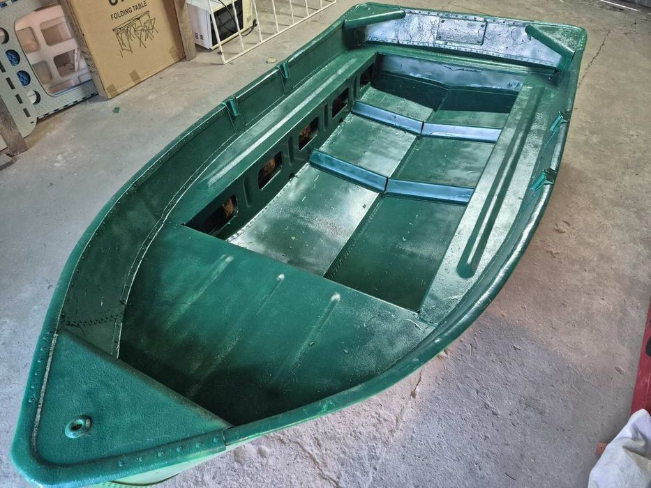 Алюмінієва лодка