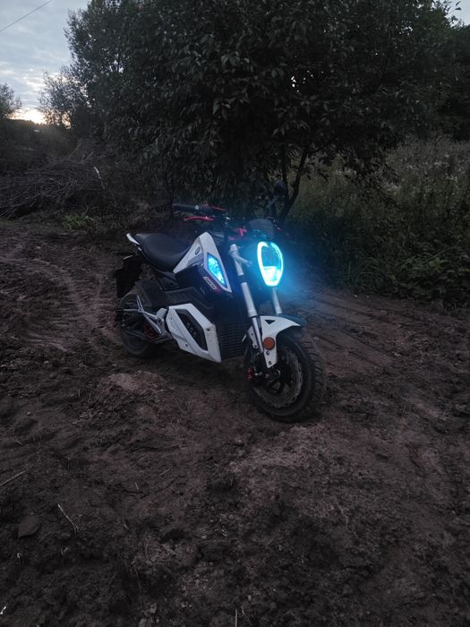 Електромотоцикл  like bike g6