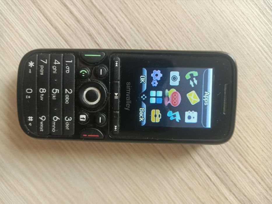 Simvalley Small Mobile Phone with 8GB SD Card