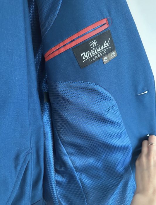 Garnitur męski młodzieżowy elegancki  granatowy  Wiliński