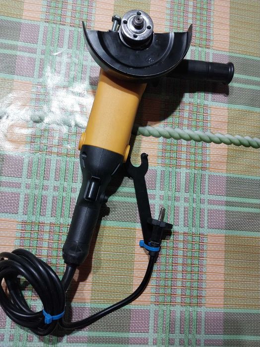 болгарка DeWALT 125 Круг как новая