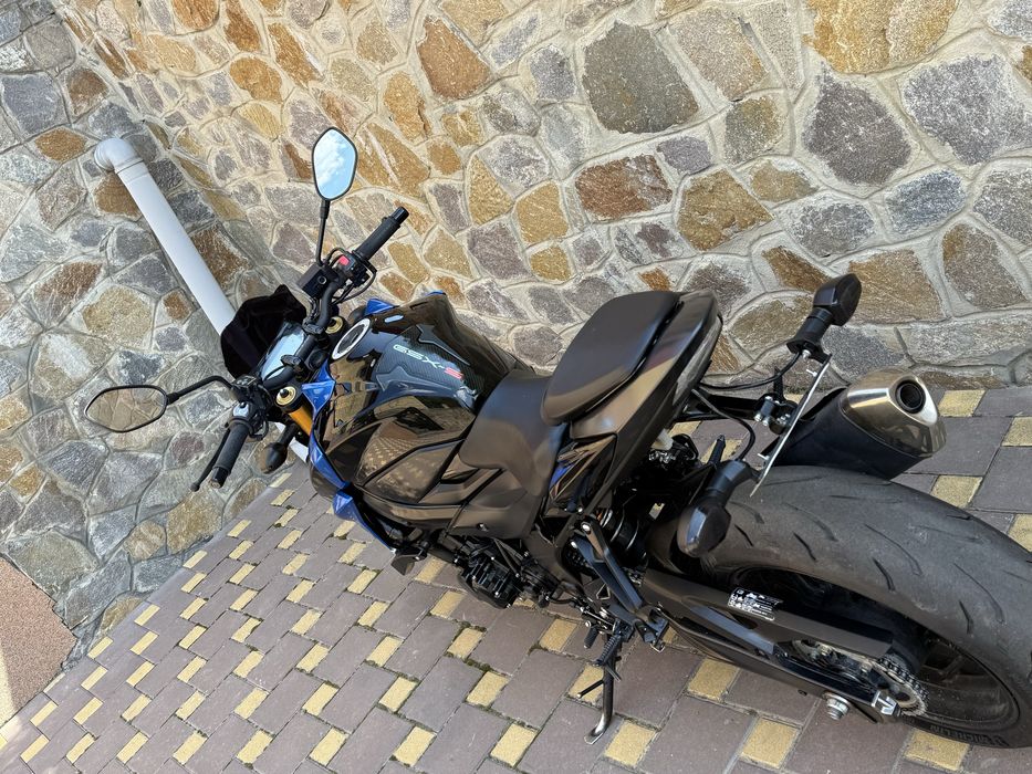 Suzuki gsx-s 750