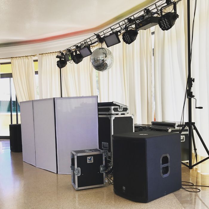 Aluguer equipamento dj som iluminação audiovisuais eventos festas