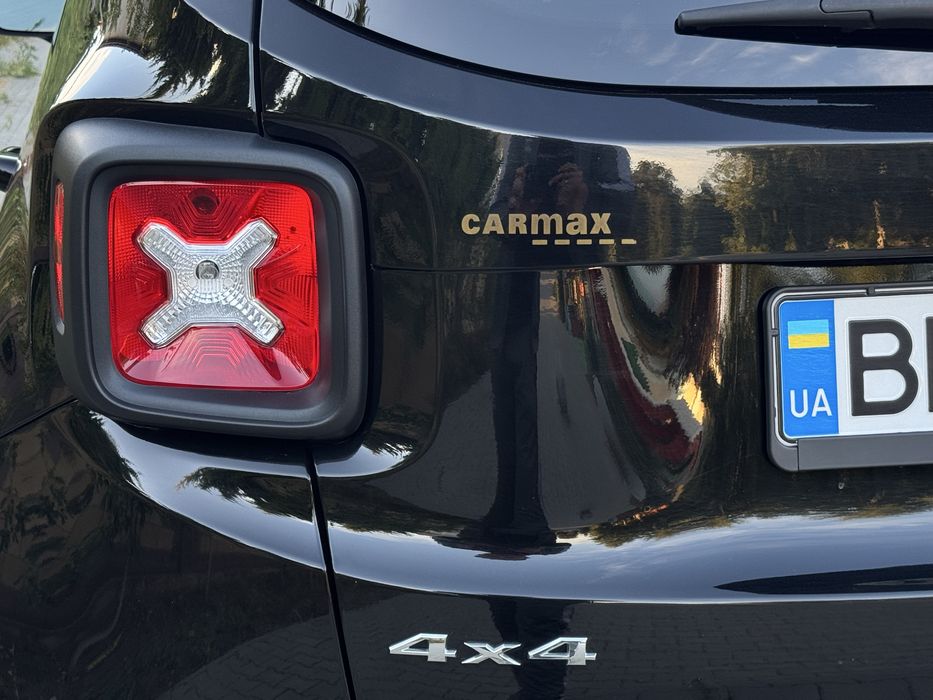 Продам машину Jeep Renegate