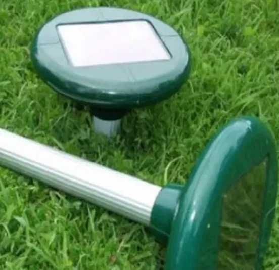 Відлякувач кротів сонячній батареї Solar Mole Repeller ультразвуковий