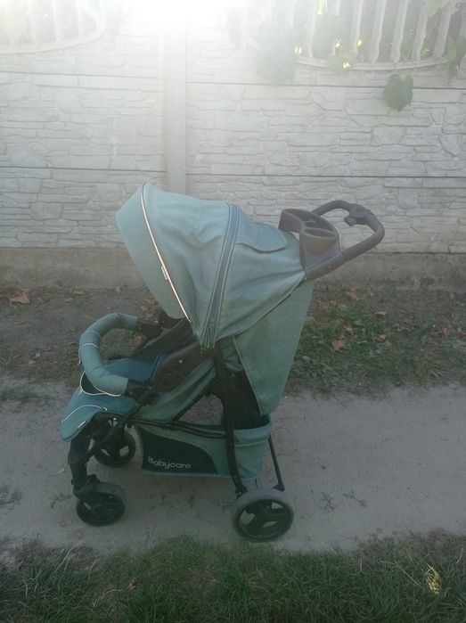 Прогулянкова коляска