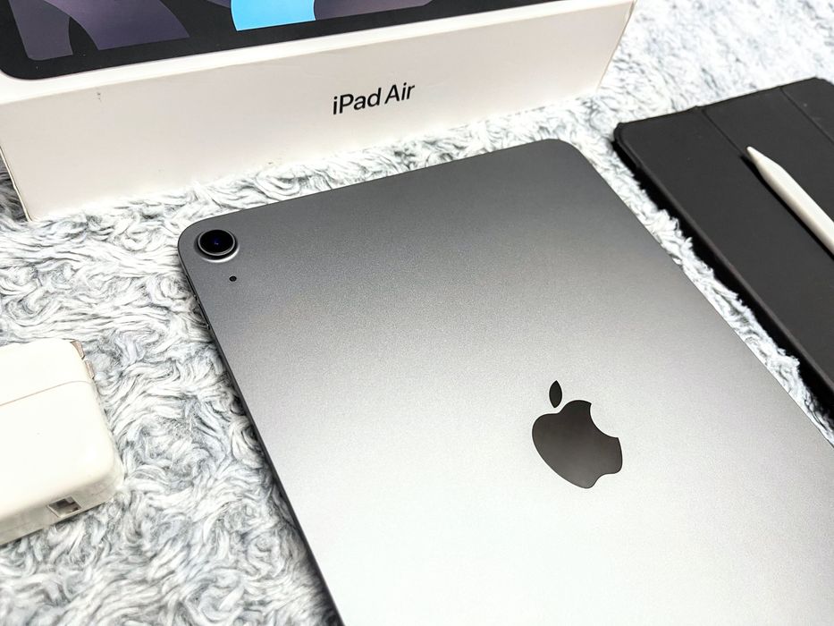 IPad Air 4 (64 gb) wi-fi, комплект + подарки! А2316