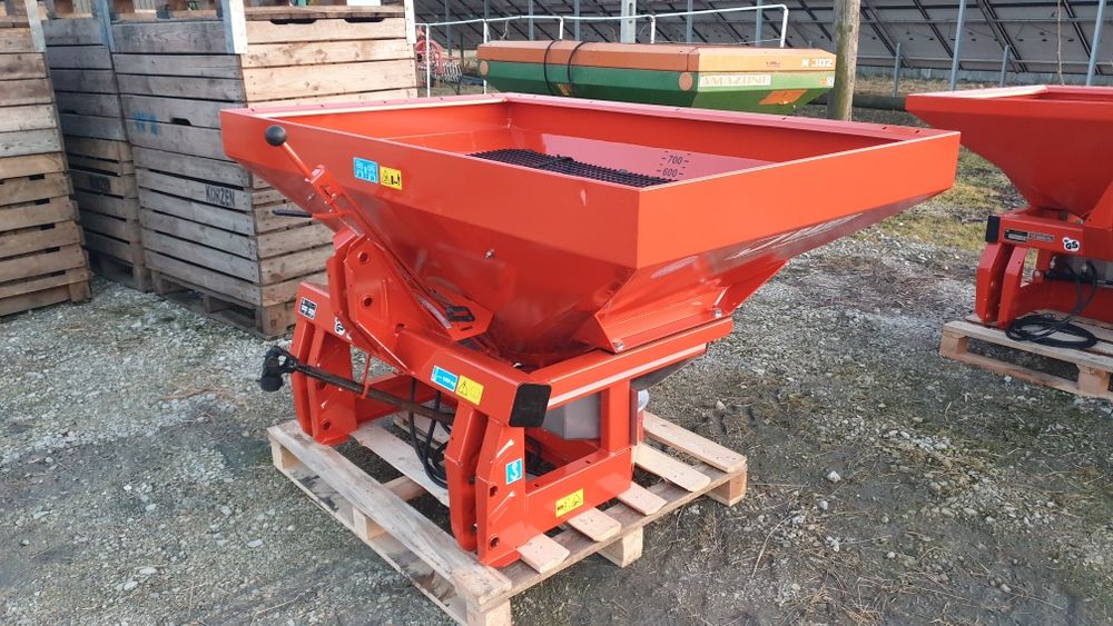 Rozsiewacz kuhn mds 935