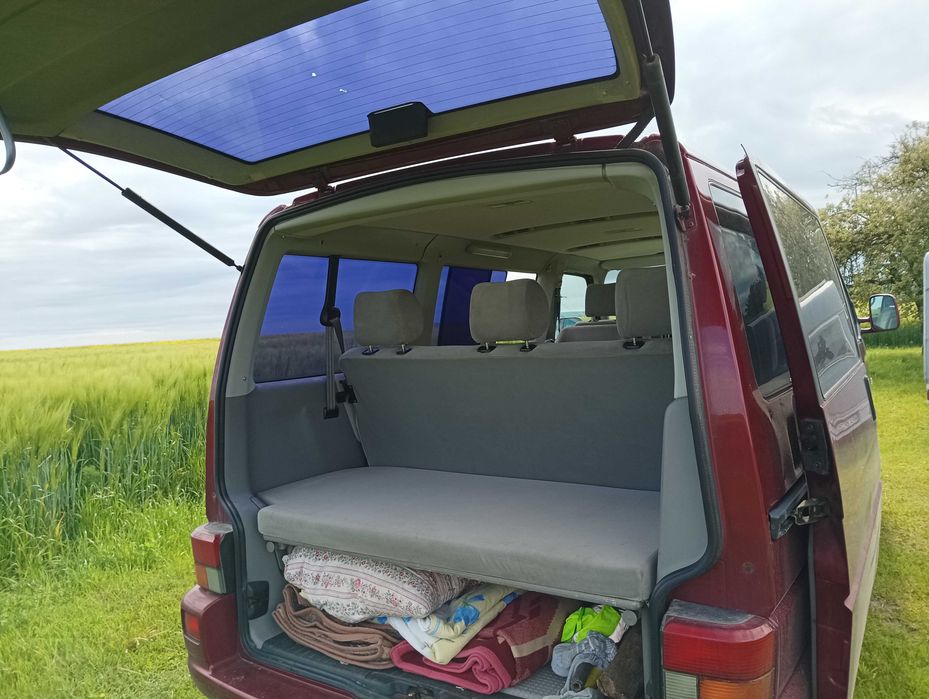 T4 WV Multivan Webasto 2x climatronik Łóżko Stolik kamper 7os