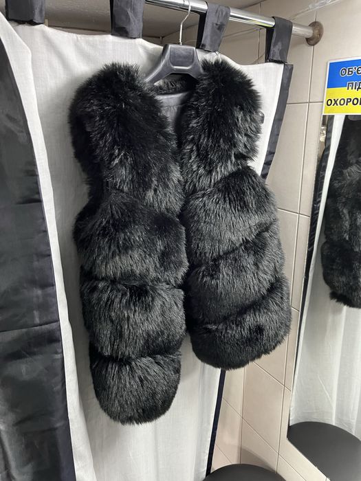 Zara жилет жилетка безрукавка меховая мех хутро