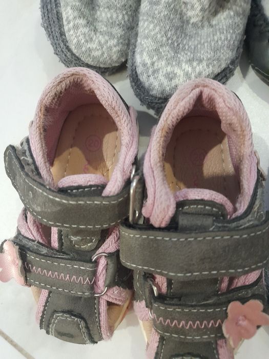 Buty dla niemowlaka 20/21 rozm. 7 zł sztuka