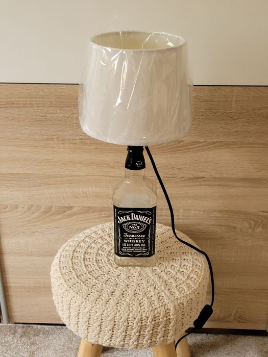 Lampka nocna, styl nowoczesny