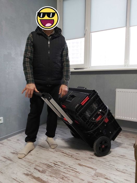 Портативна зарядна станція LiFePo4 48V 5376Wh + автоматика