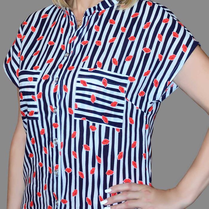 Жіноча блуза «Поцілунок» розпродаж