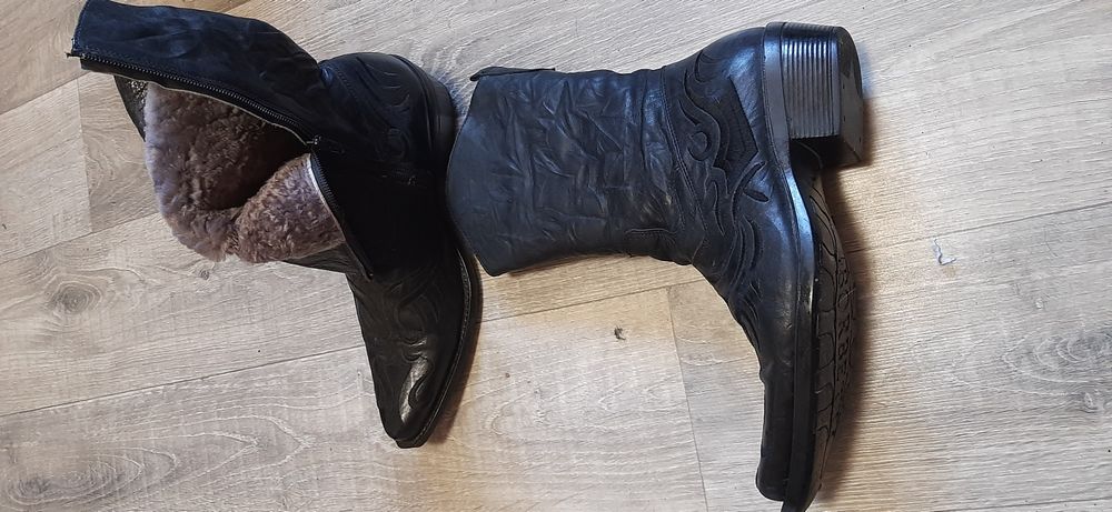 Сапоги зимние на меху.