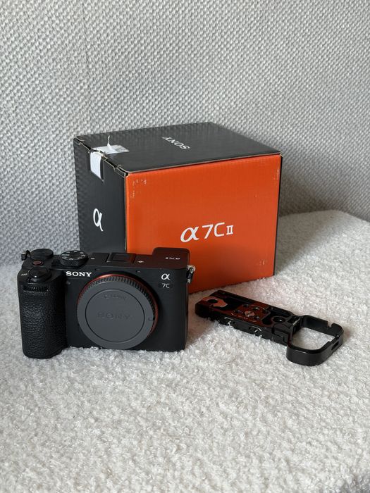 Sony a7cII (+-nova)