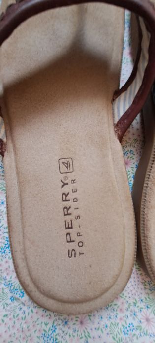 Chinelos em pele homem Sperry
Tam 44