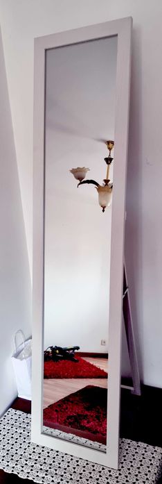 Espelho de Vidro com Pé Hom Com como Novo 160 cm × 37 cm Peso 7 Kg