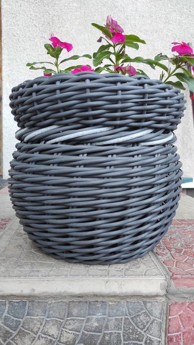 Кашпо з ротангу на 12 літрів