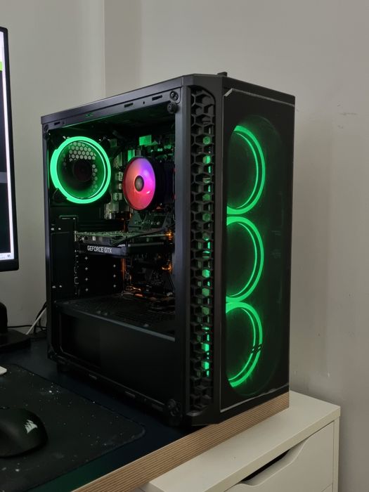 Komputer gamingowy r5 / 1650 / 16gb  RAM  / 512 GB SSD