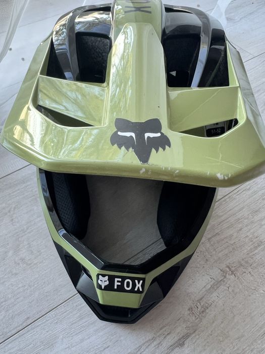 FOX RAMPAGE BARGE kask rowerowy czarno-zielony