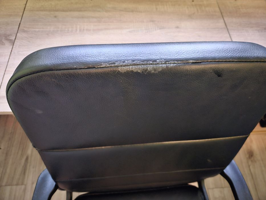 Krzesło komputerowe czarne