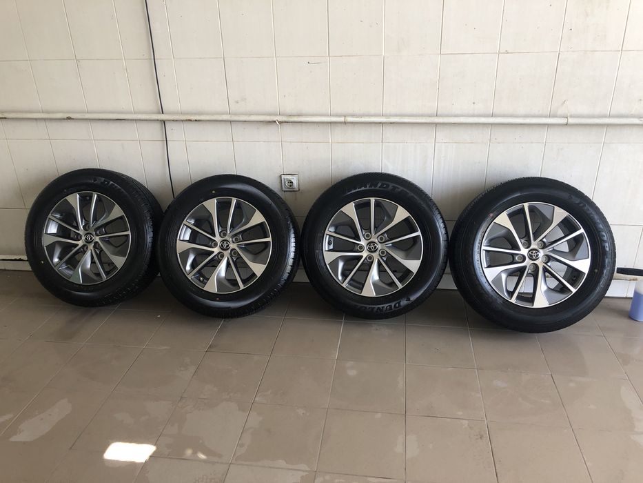 Колеса з Toyota Rav 4 2018 р дискики з резиною 255/55 R17